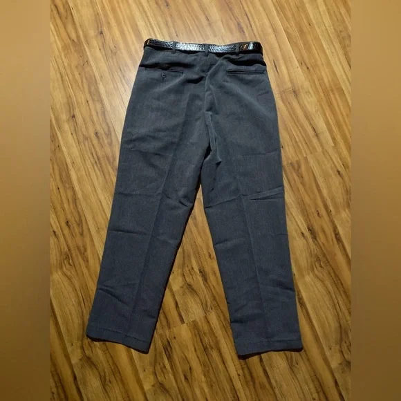 UNTIED Men’s Pleated Dress Pants With Belt Size Waist 34 Length 30 - Picture 2 of 16